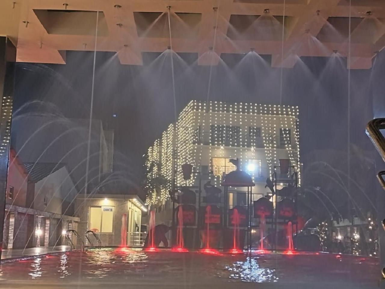 Hotel Hindusthan Inn マンダーマニ エクステリア 写真