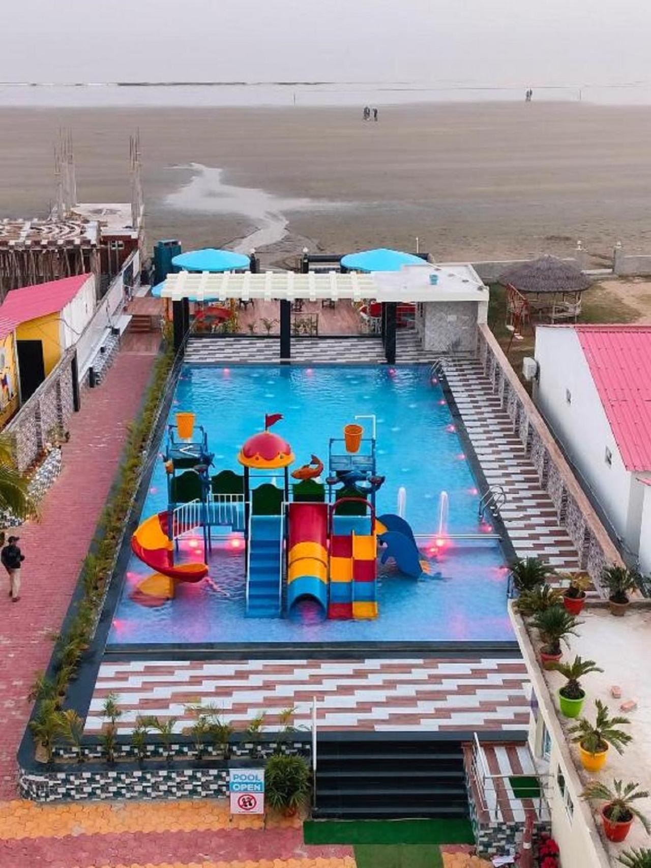 Hotel Hindusthan Inn マンダーマニ エクステリア 写真