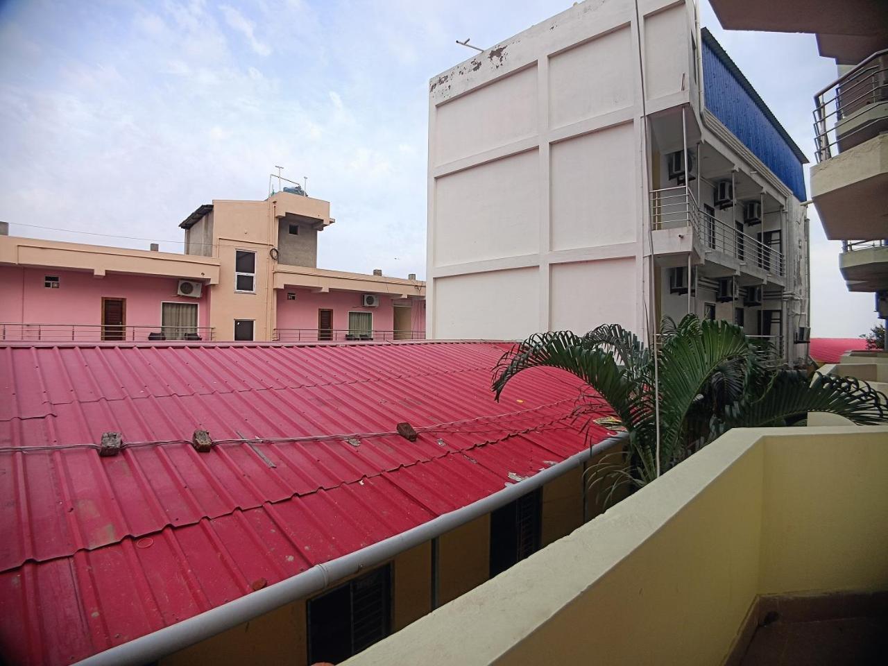 Hotel Hindusthan Inn マンダーマニ エクステリア 写真