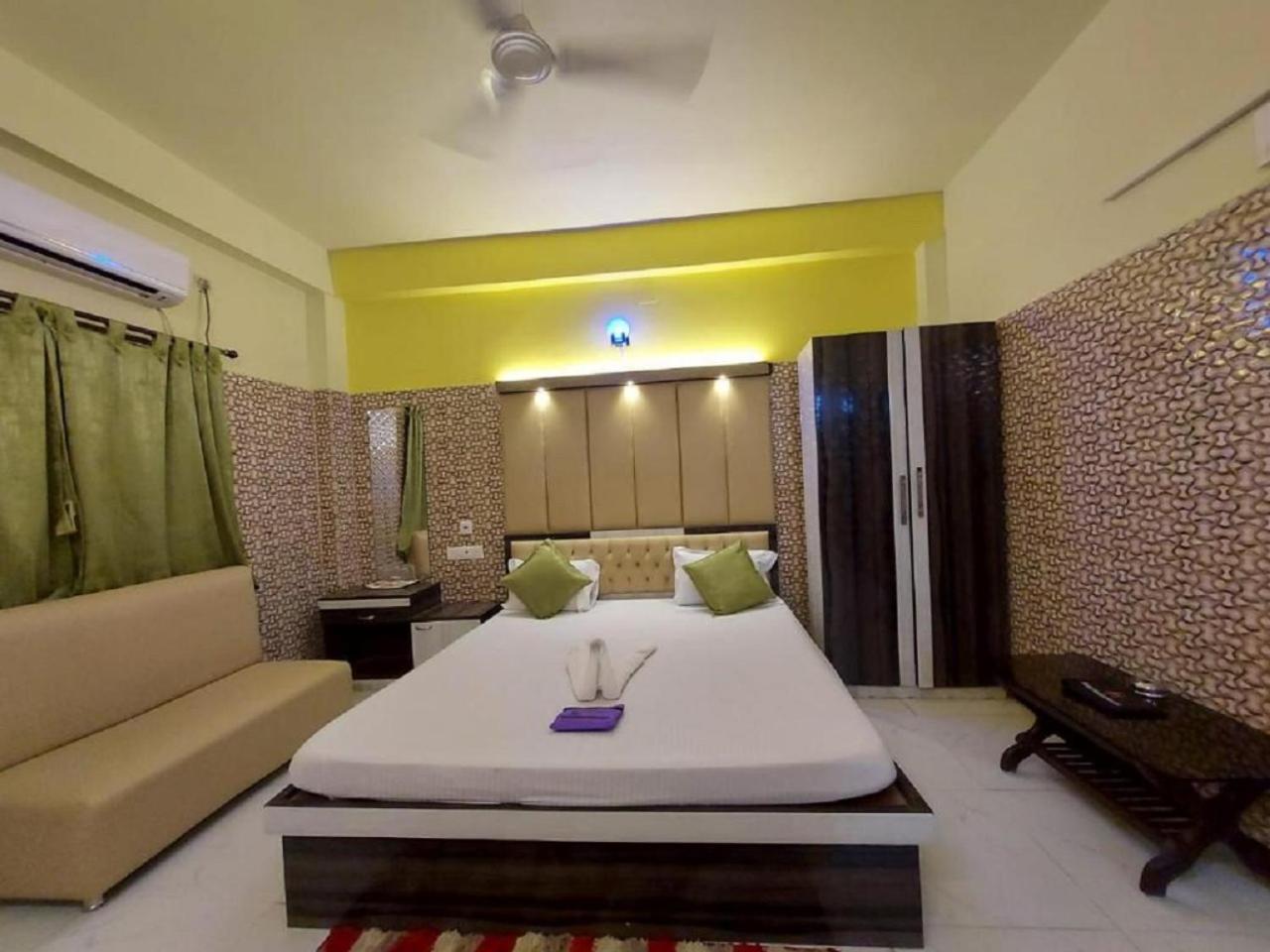 Hotel Hindusthan Inn マンダーマニ エクステリア 写真